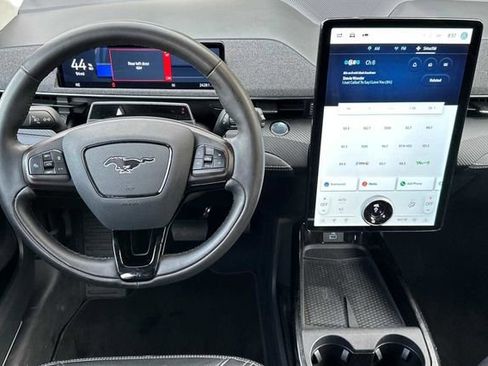 Used 2023 Ford Mustang Mach-E Premium image 12