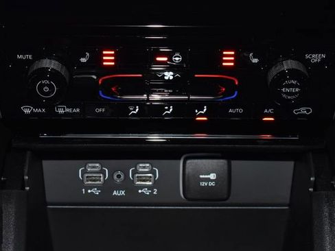 New 2025 Jeep Grand Cherokee Limited image 16