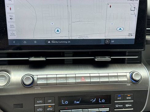 Used 2024 Hyundai Kona Limited AWD/4WD image 30