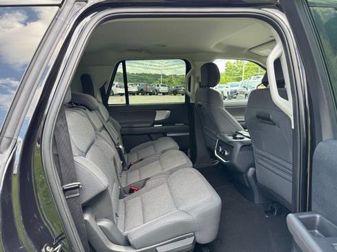 Used 2025 Ford Expedition Max Active AWD/4WD image 10