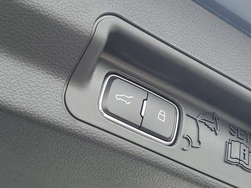 New 2026 Ford Explorer Active image 31