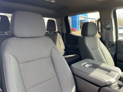 Used 2025 Chevrolet Silverado 1500 Custom Trail Boss image 29