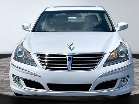 Used 2011 Hyundai Equus Ultimate RWD image 3