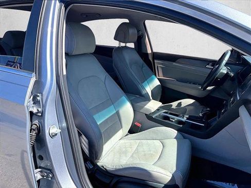 Used 2017 Hyundai Sonata Sport w/ Value Edition Package 02 image 7