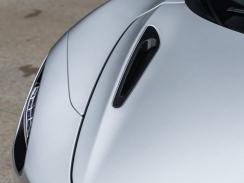 Used 2020 McLaren 720S Spider image 19