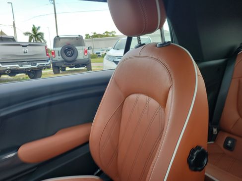 Used 2020 MINI Cooper Convertible FWD image 27
