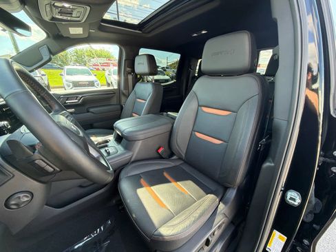 Used 2023 GMC Sierra 1500 AT4 w/ AT4 Premium Package AWD/4WD image 44