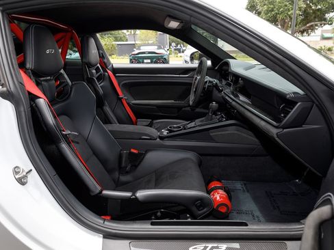 Used 2023 Porsche 911 GT3 RWD image 52