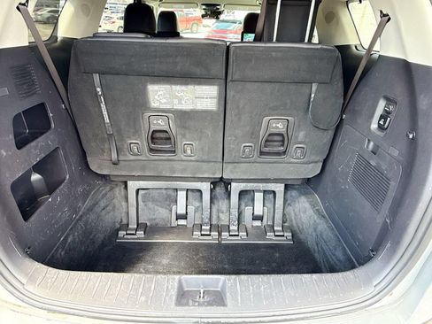 Used 2024 Kia Carnival SX FWD image 12