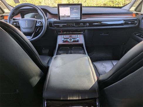 Certified 2022 Lincoln Aviator Reserve image 24