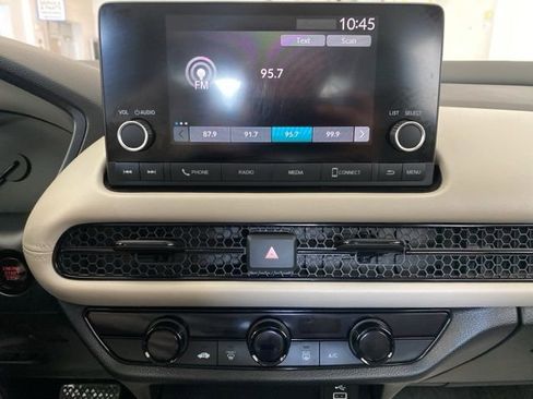 Used 2023 Honda HR-V LX image 14