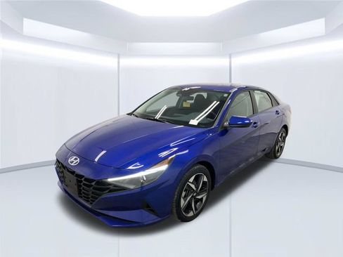 Used 2023 Hyundai Elantra SEL w/ Convenience Package FWD image 42