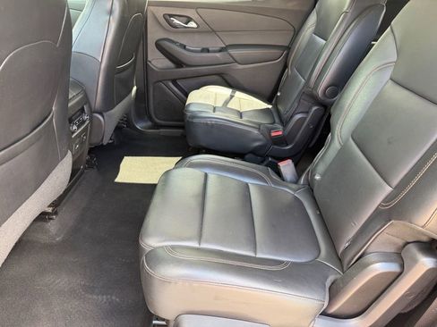 Used 2018 Chevrolet Traverse LT FWD image 13