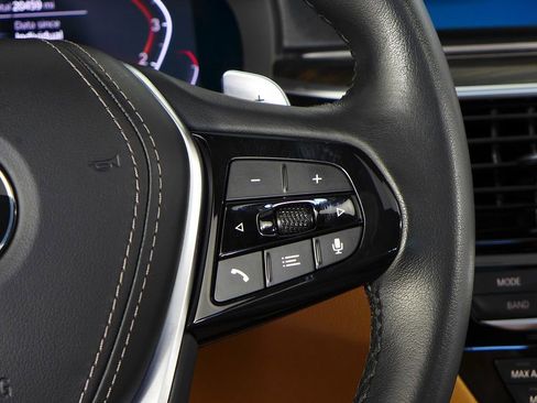 Certified 2023 BMW 530i w/ Convenience Package image 29