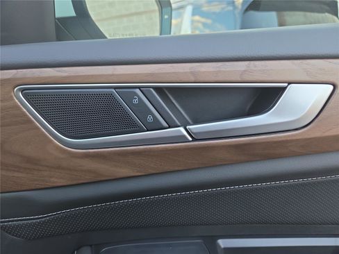 New 2026 Volkswagen Atlas SE image 31