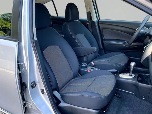 Used 2015 Nissan Versa SV FWD image 8