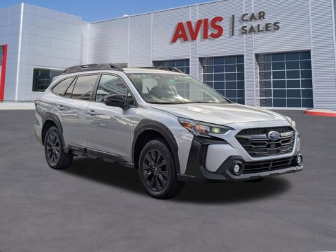 Used 2025 Subaru Outback Onyx Edition AWD/4WD image 9