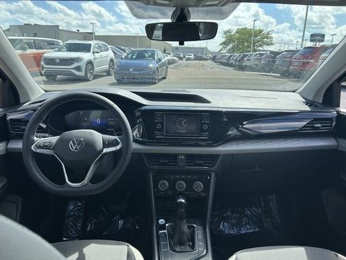 Certified 2023 Volkswagen Taos S FWD image 9