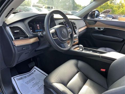 Used 2024 Volvo XC90 B6 Plus w/ Protection Package Premier image 9