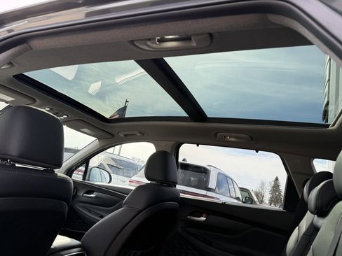 Used 2019 Hyundai Santa Fe Limited image 19