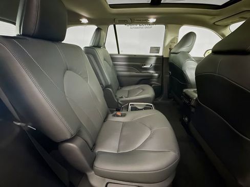 New 2026 Toyota Grand Highlander AWD image 27