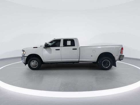 Used 2023 RAM 3500 Tradesman image 5