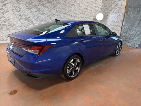 Certified 2023 Hyundai Elantra SEL w/ Convenience Package image 7