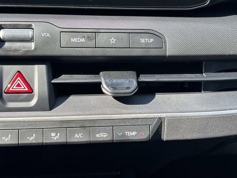 New 2026 Kia K4 LXS image 33