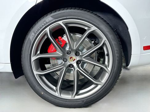 New 2026 Porsche Macan GTS AWD/4WD image 33
