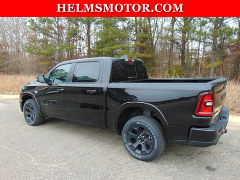 New 2026 RAM 1500 Big Horn w/ Night Edition AWD/4WD image 9