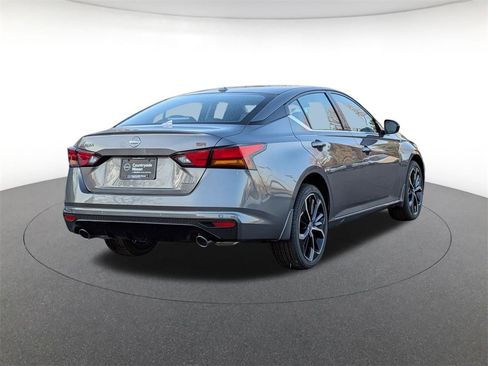 New 2025 Nissan Altima 2.5 SR image 5