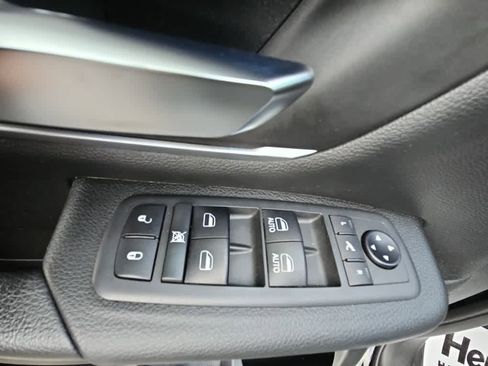 Used 2019 RAM 1500 Big Horn AWD/4WD image 13