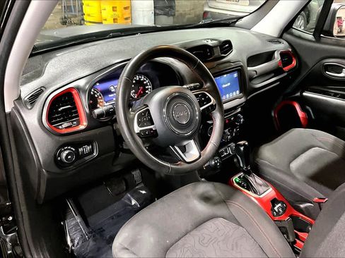 Used 2020 Jeep Renegade Trailhawk image 17
