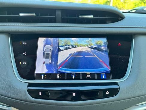 Used 2021 Cadillac XT5 Premium Luxury FWD image 15