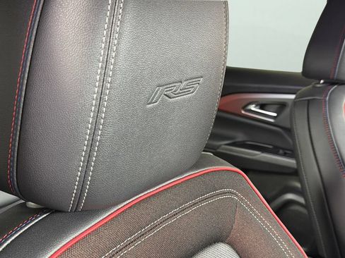 Used 2024 Chevrolet Equinox EV RS FWD image 35