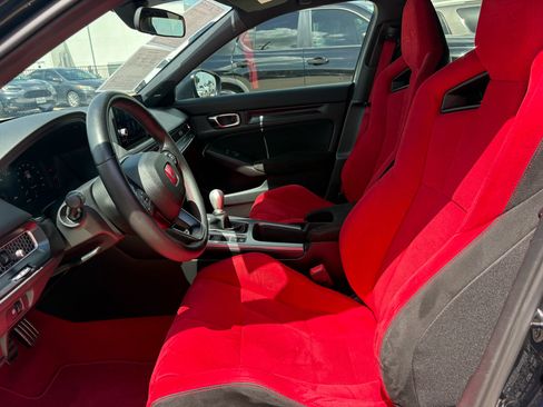 Certified 2024 Honda Civic Type R image 10