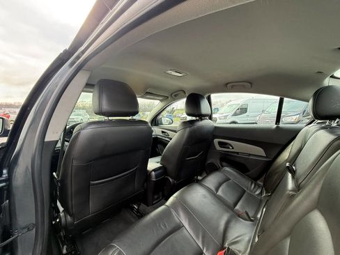 Used 2013 Chevrolet Cruze LS image 15