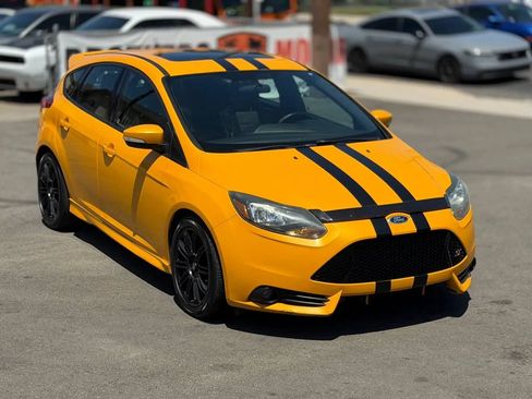 Used 2013 Ford Focus ST FWD image 3