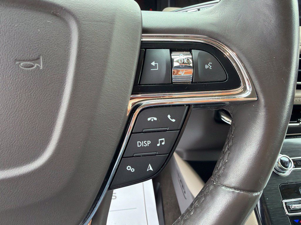 Used 2023 Lincoln Nautilus Reserve AWD/4WD image 18