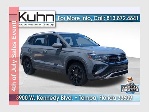 Used 2023 Volkswagen Taos SE w/ Panoramic Sunroof Package FWD image 1