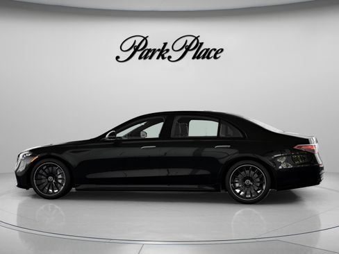 Used 2025 Mercedes-Benz S 580 S 580 image 8