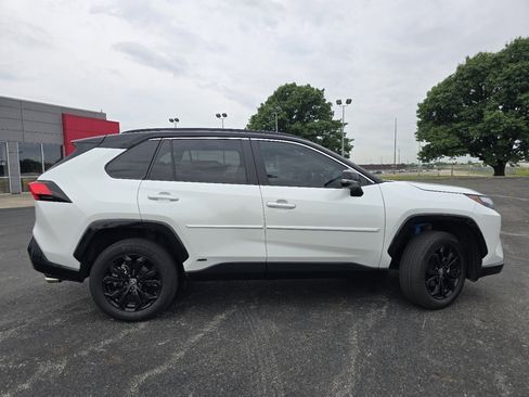 Certified 2024 Toyota RAV4 XSE w/ Weather Package AWD/4WD image 18