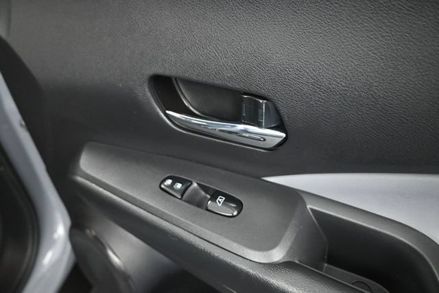 Used 2024 Nissan Kicks SR w/ SR Premium Package FWD image 44