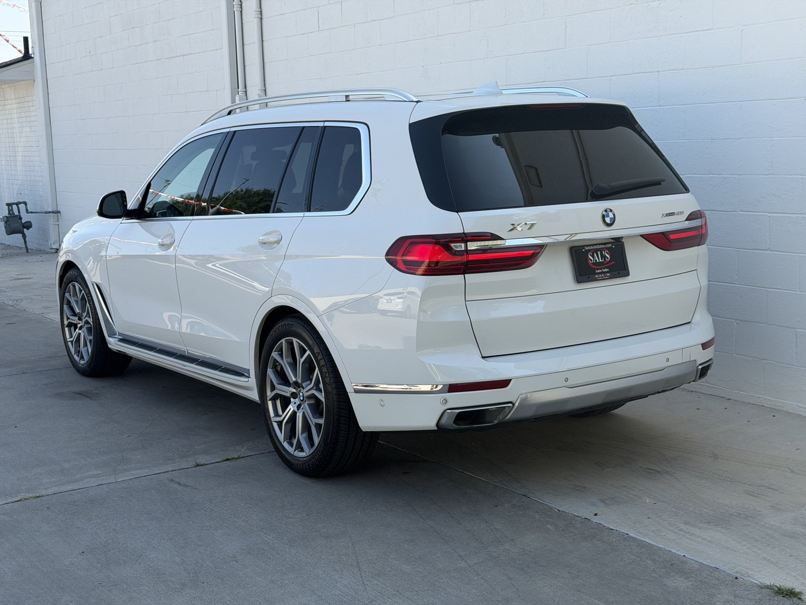 Used 2019 BMW X7 xDrive40i w/ Luxury Seating Package AWD/4WD image 4