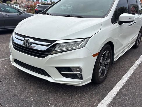 Used 2018 Honda Odyssey Touring image 4