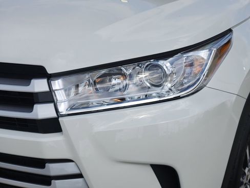 Used 2018 Toyota Highlander XLE FWD image 77
