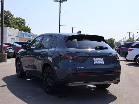 Certified 2025 Honda HR-V Sport image 5