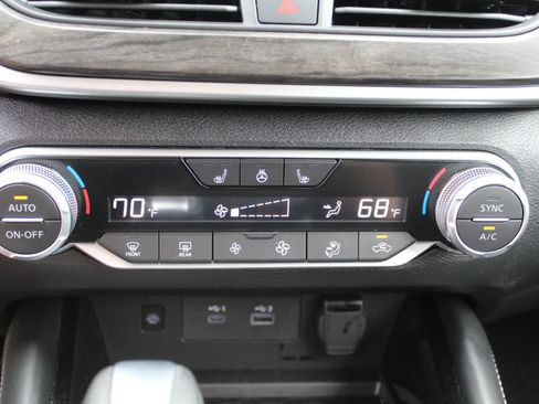 Used 2023 Nissan Altima 2.5 SL AWD/4WD image 35