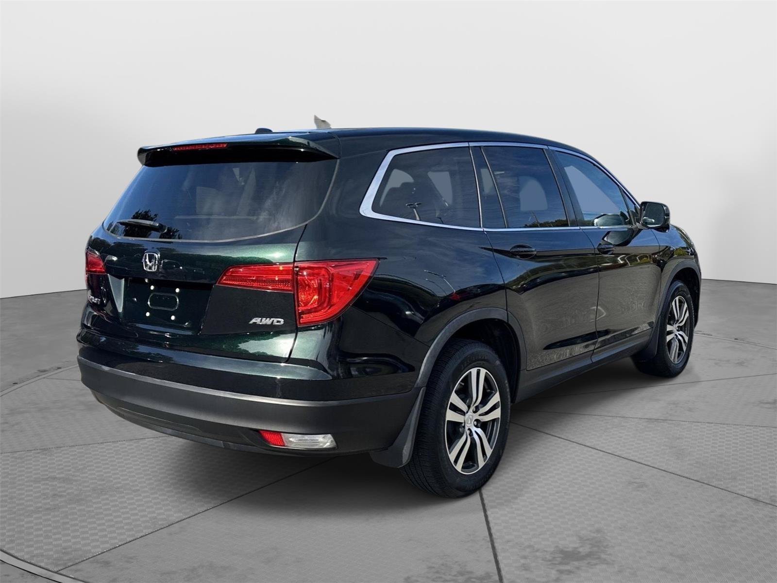 Used 2018 Honda Pilot EX-L image 3