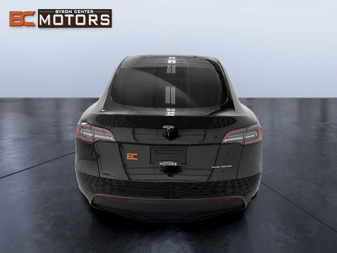 Used 2021 Tesla Model Y Long Range AWD/4WD image 5